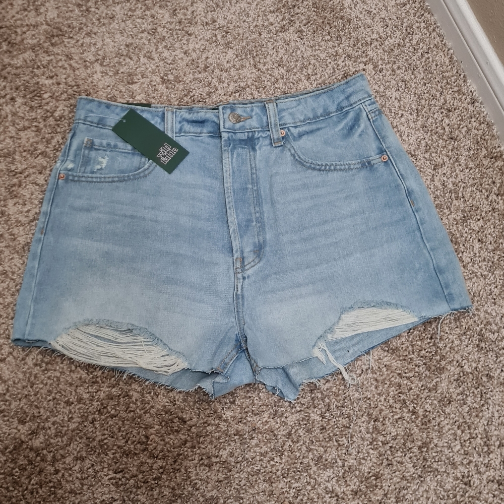 WILD FABLE HIGHEST RISE CUTOFF SHORT LITHG WASH, BLUE SIZE 10